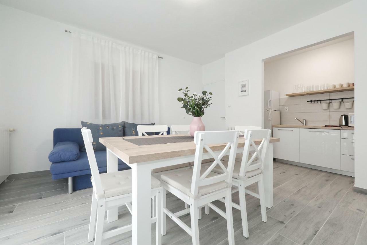 Apartmani Strpic Biograd Na Moru Exterior photo